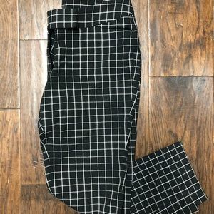 White House Black Market Slim Ankle Pants